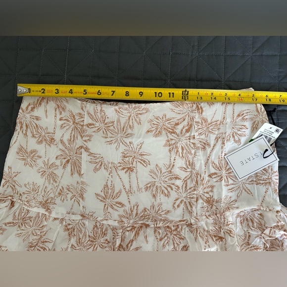 1.STATE Ruffled Palm Tree Mini Skirt NWT - Picture 4 of 8